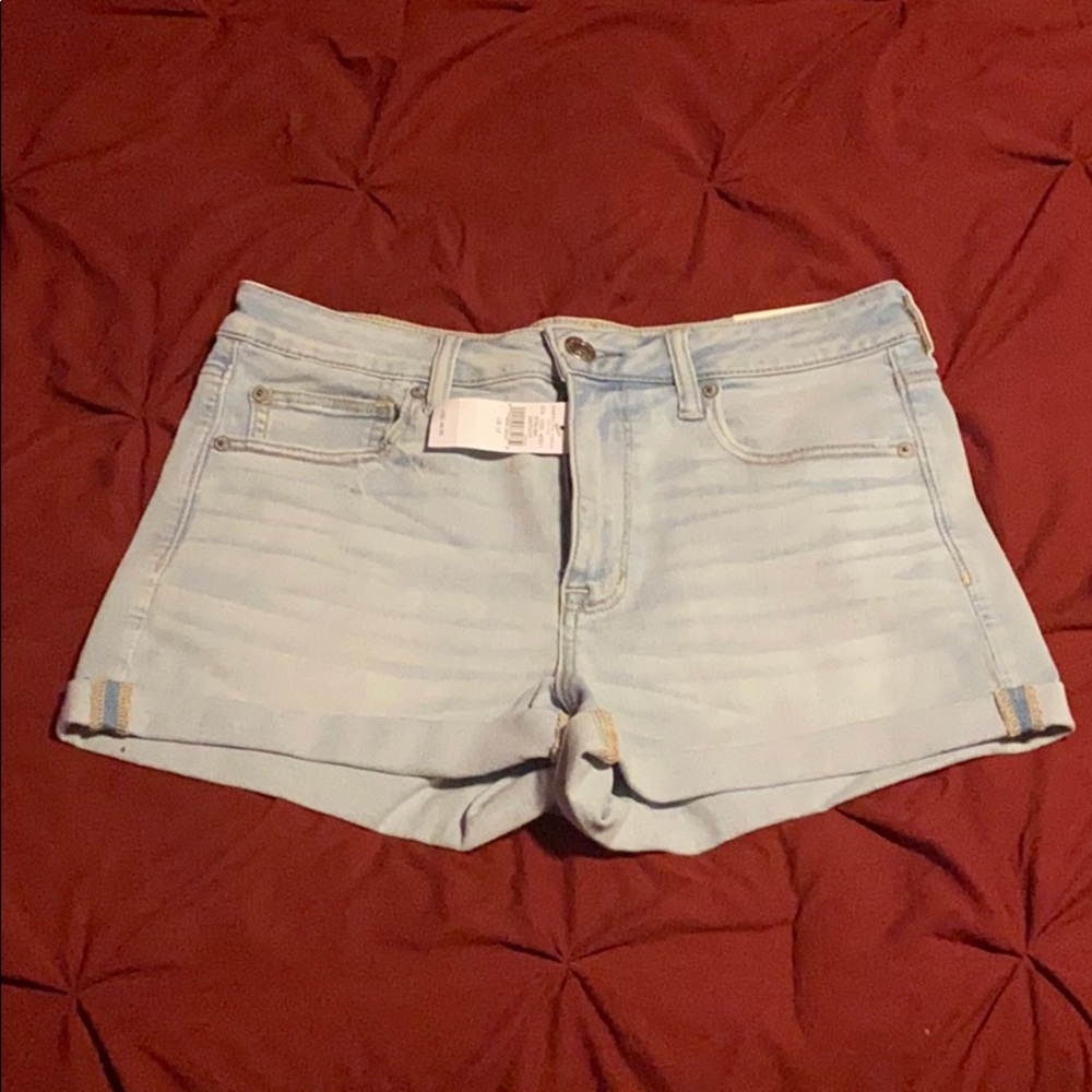 Women’s Jean shorts light wash